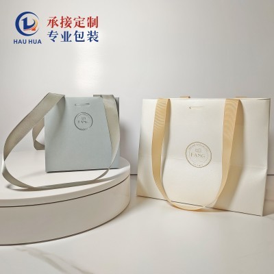 手提袋烫金化妆品礼品袋压纹珠宝首饰袋礼物袋手挽纸袋定 |制设计图2