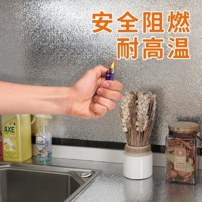 跨境自粘墙纸防水厨房防油贴纸耐高温灶台用橱柜油烟防潮铝箔锡纸图3