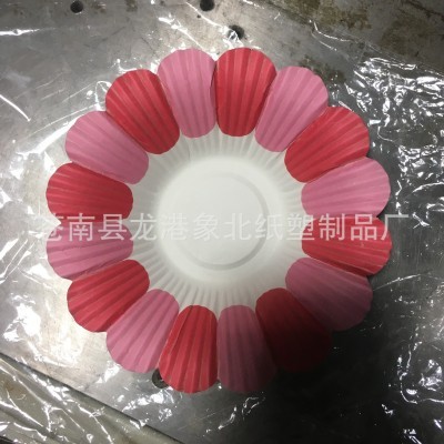 创意DIY纸盘幼儿园墙面环境布置装饰材料花形花瓣形立体花纸托图4